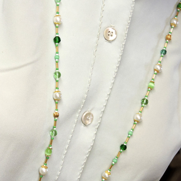 Green, White & Gold Necklace 38" long, never worn, OOAK handcrafted jewelry - Picture 2 of 9